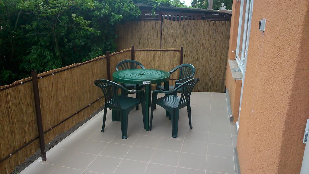 Orchidea Apartman Tata Quarto foto