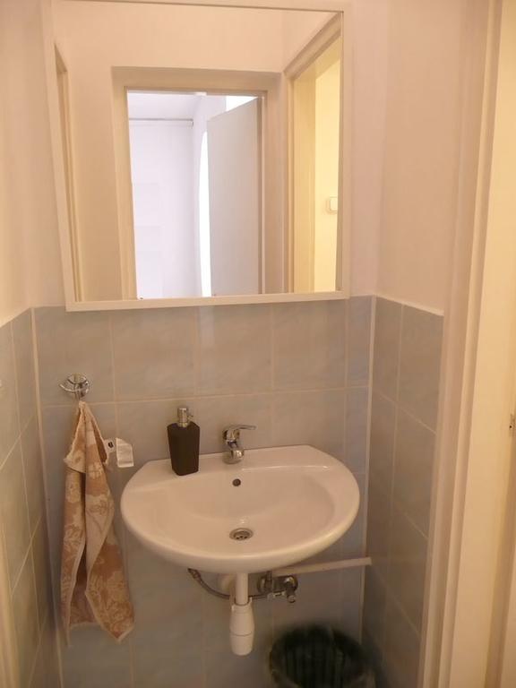 Orchidea Apartman Tata Quarto foto
